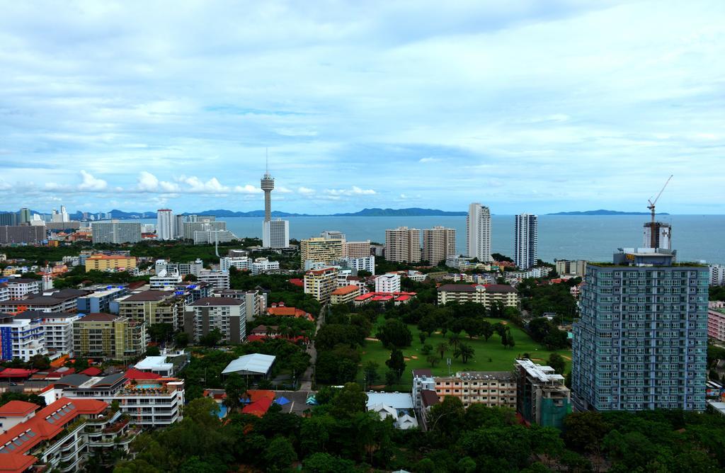 Peak Towers Condominium Pattaya Eksteriør bilde